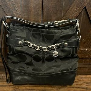 Authentic coach purse, excellent condition. Black.